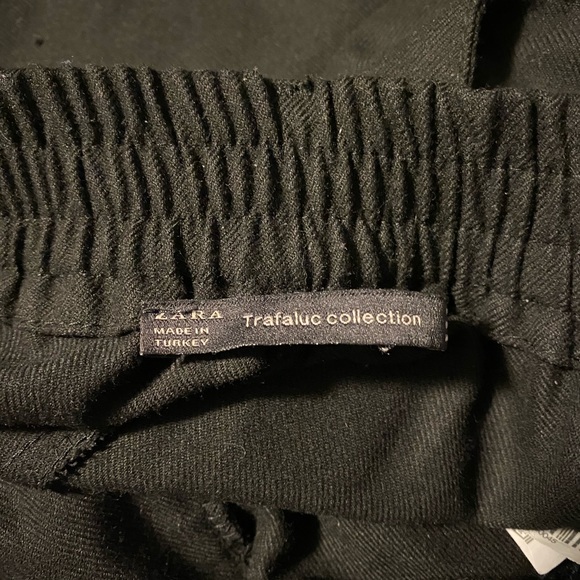 Wide leg pant with belt - Picture 2 of 3